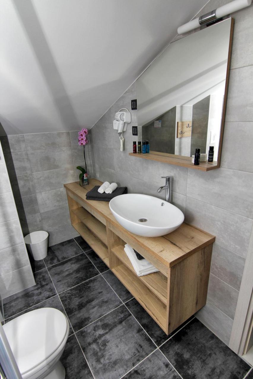 노비비노돌스키 Azur B&B 외부 사진