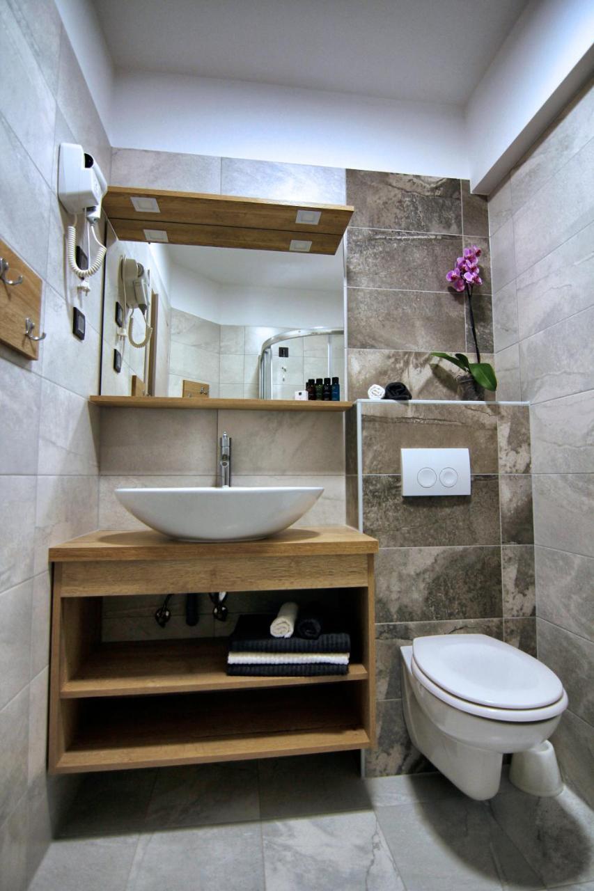 노비비노돌스키 Azur B&B 외부 사진